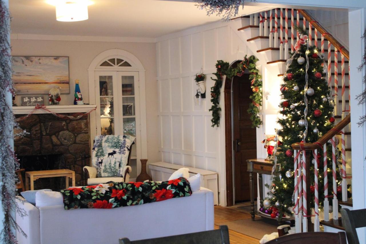 The Hillside B&B. Home W/ Breakfast Service! Висконсин Делс Экстерьер фото